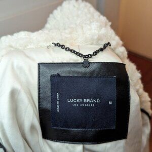 Lucky Teddy Coat - Fuzzy & White